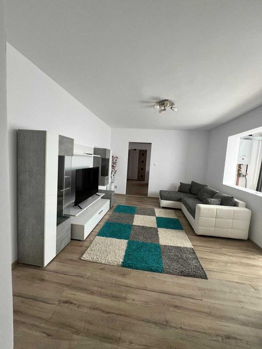 Apartament 3 camere de vânzare