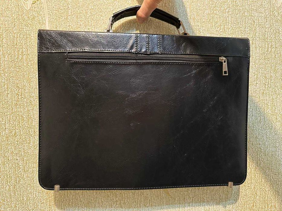 Sumka - Portfel. Erkaklar uchun.