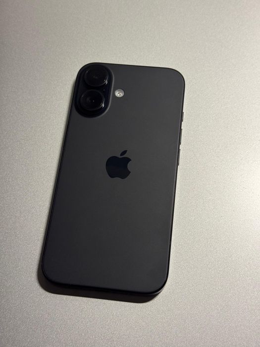 iPhone 16 с гарантией. Black, 128