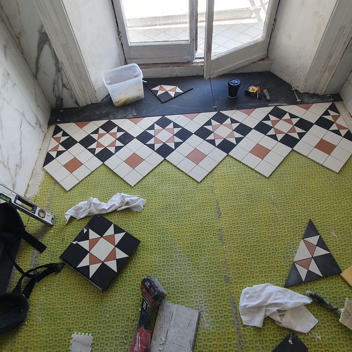 Placarii faianta si gresie