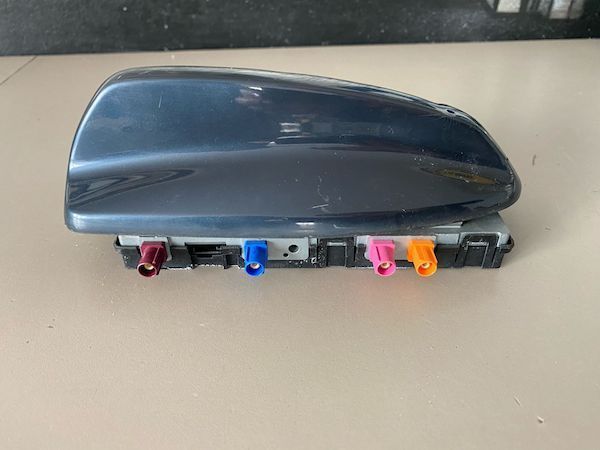 Antena Volvo S90 V90 XC60 XC90 2018-2024 31438104