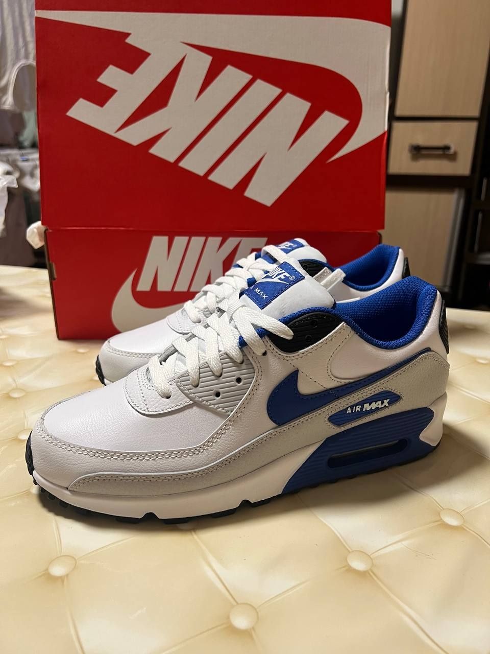 Кожаные кроссовки Nike Air Max 90