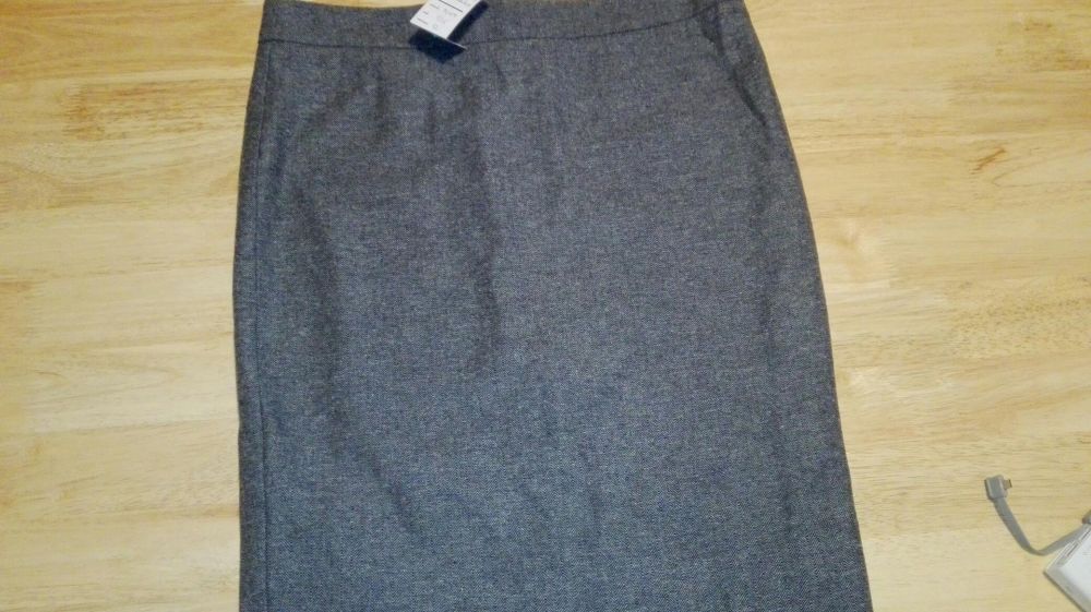 Fusta noua cu eticheta