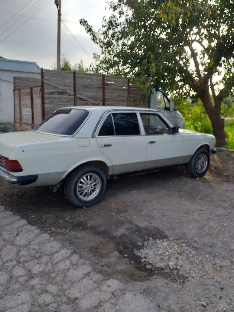 Мерседес Бенс дизель