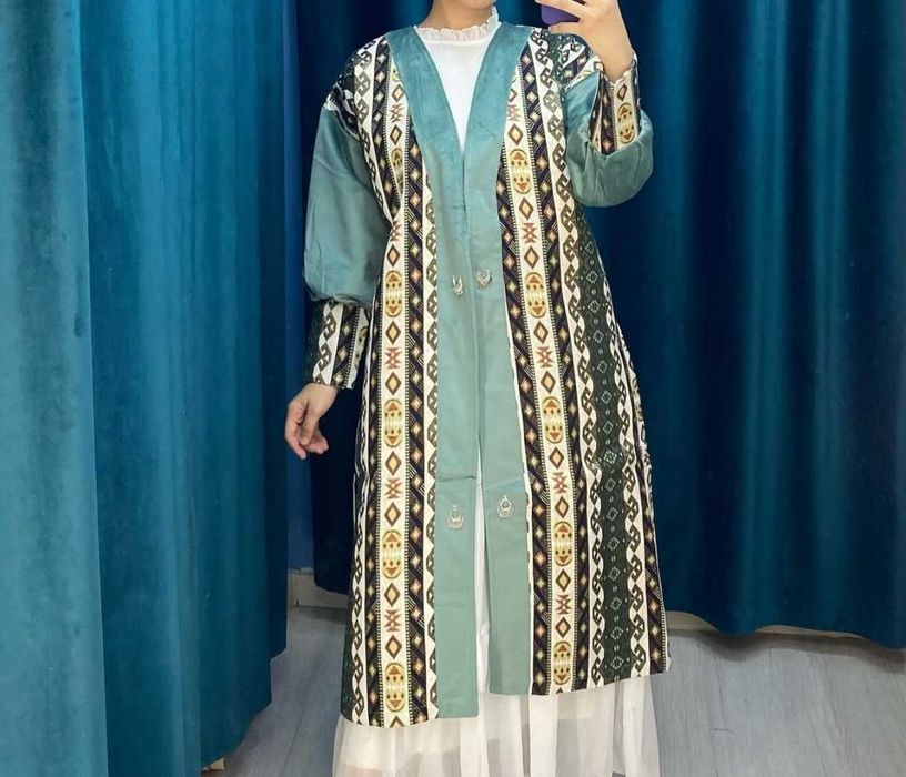 Шапан женский в отличном состоянии