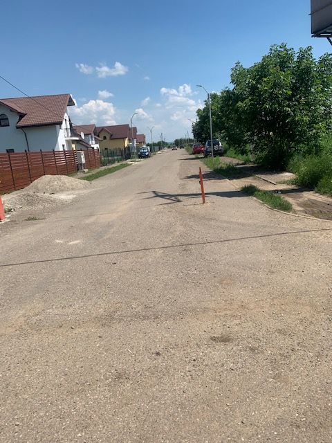 Teren intravilan sat izvoare - 81 loturi (422-664 mp fiecare)