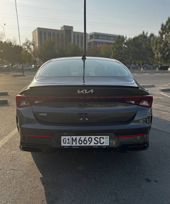 Автомобиль kia k 5