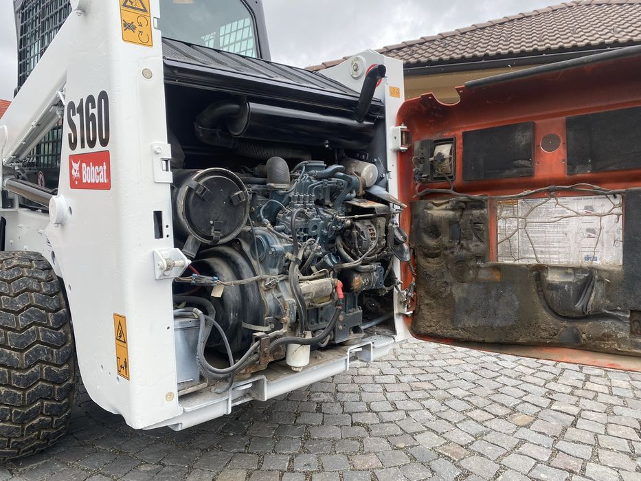 De inchiriat sau de vanzare mini incarcator Bobcat