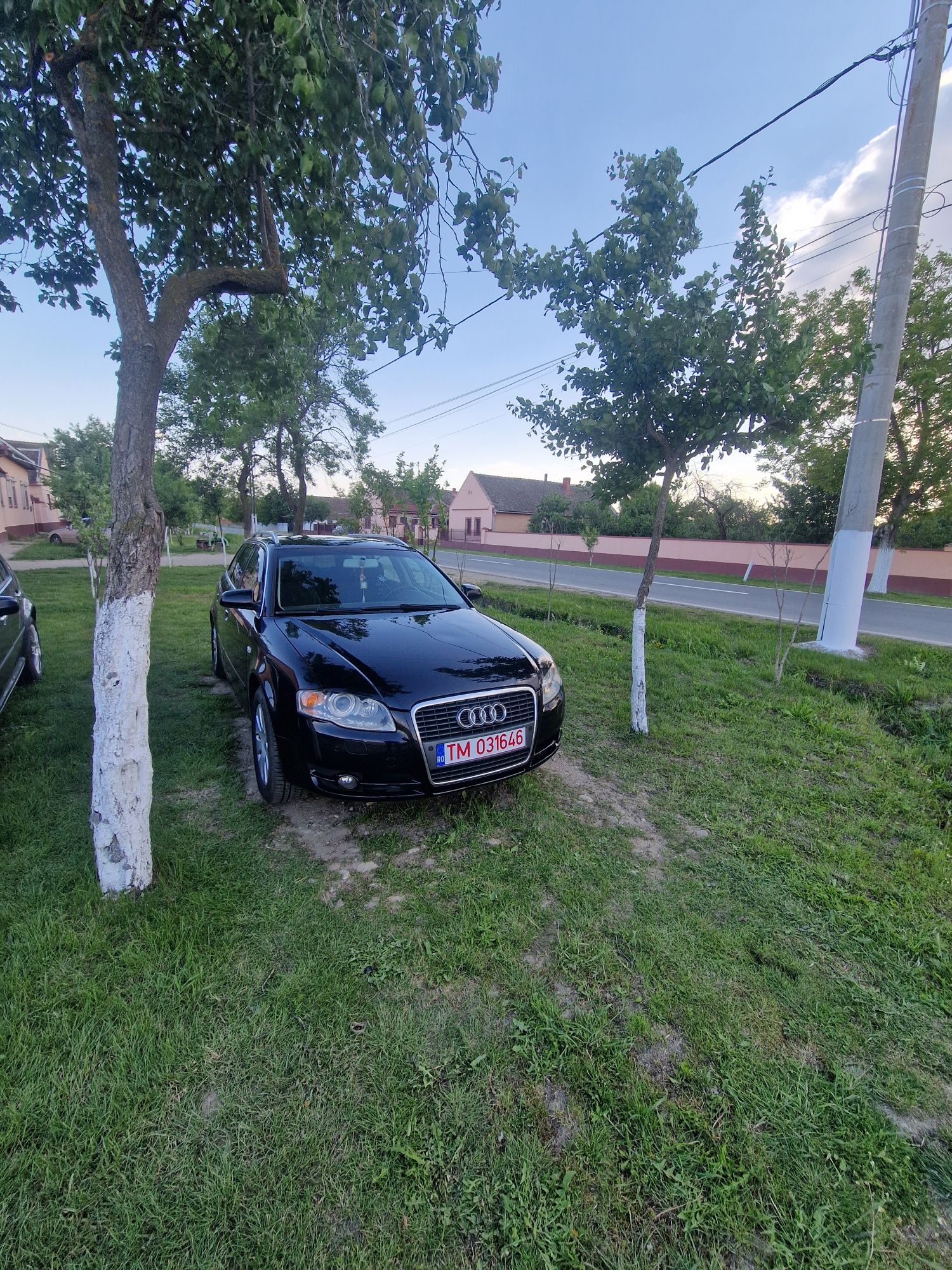 Vând Audi A4 b7 avant quattro