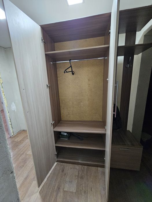 Шкаф в прихожую ...