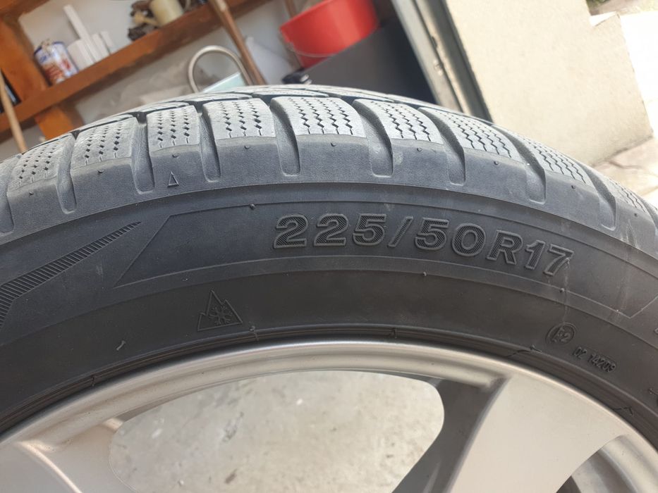 Vand 4 cauciucuri cu genti 225/50/R 17