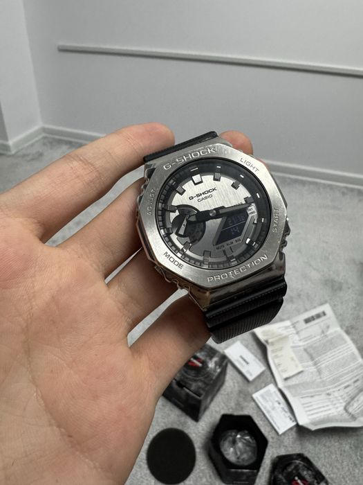 Vand gshock gm-2100-1aer