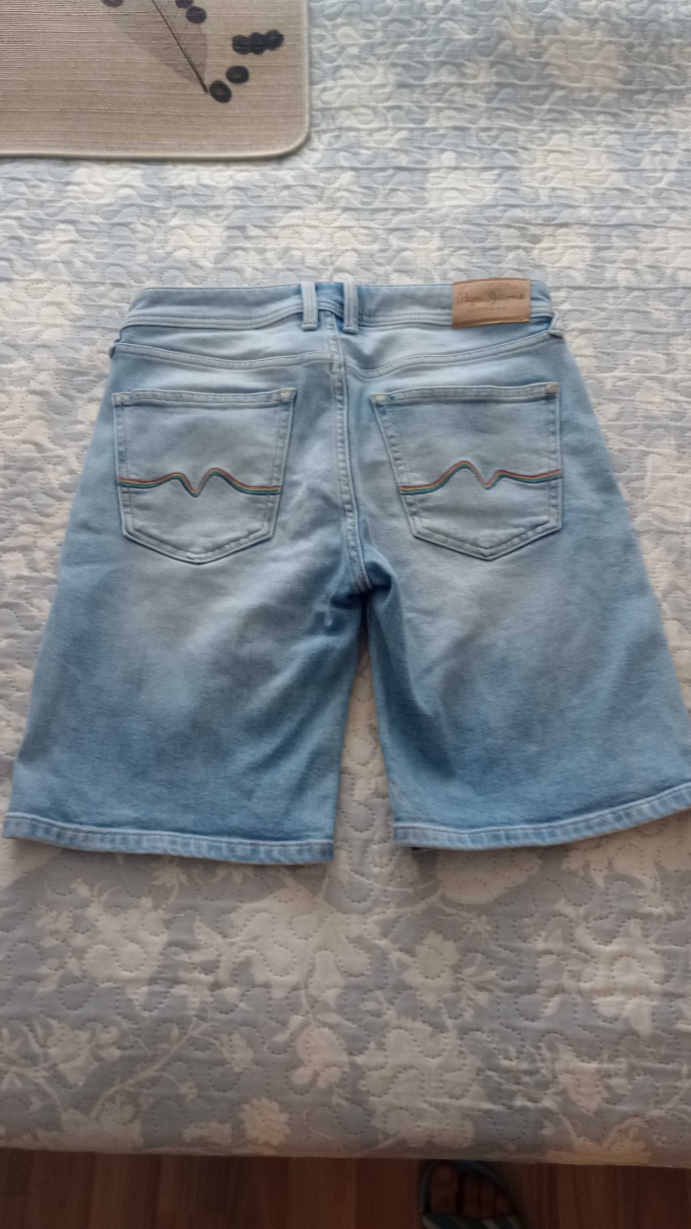Бермуди Pepe Jeans, напълно запазени, номер 36.