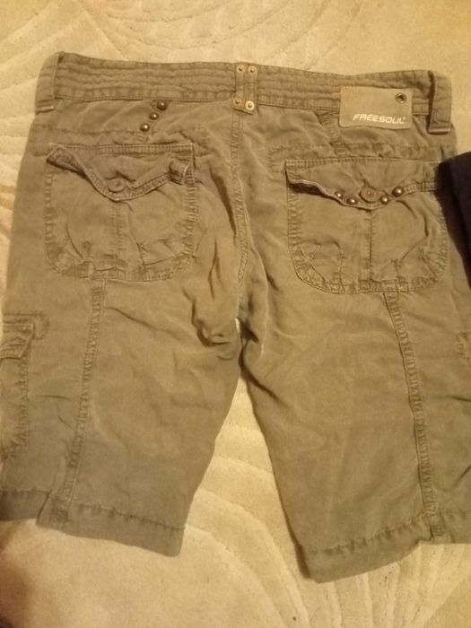 Pulover tricotat gri , fusta denim oliv - mărime 40, pantaloni scurti