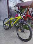 Bicicleta DHS accesoriizată