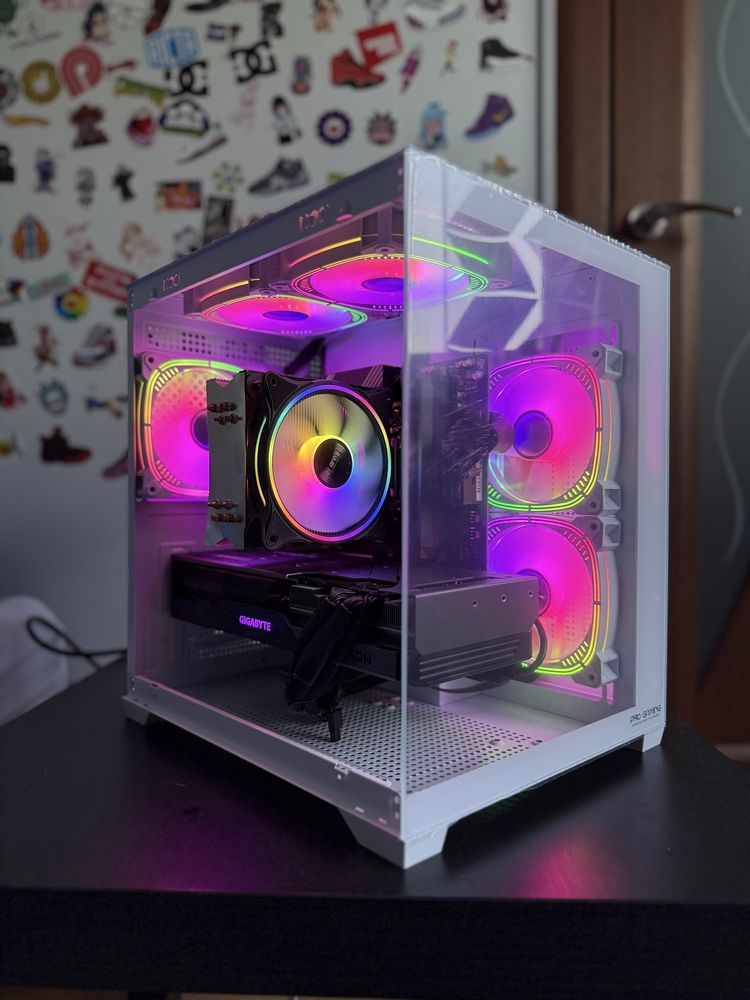 Setup Gaming RGB RX7800 XT R5 7600x 32gb + Monitor