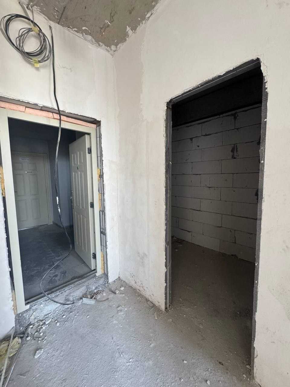 14/16 эт, коробка 32,35 м²  у Альфрагануса и Узбум, в 3 мин от центра`