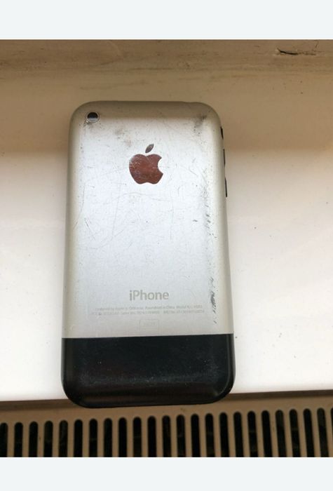 Primul iphone aparut 2g perfect functional