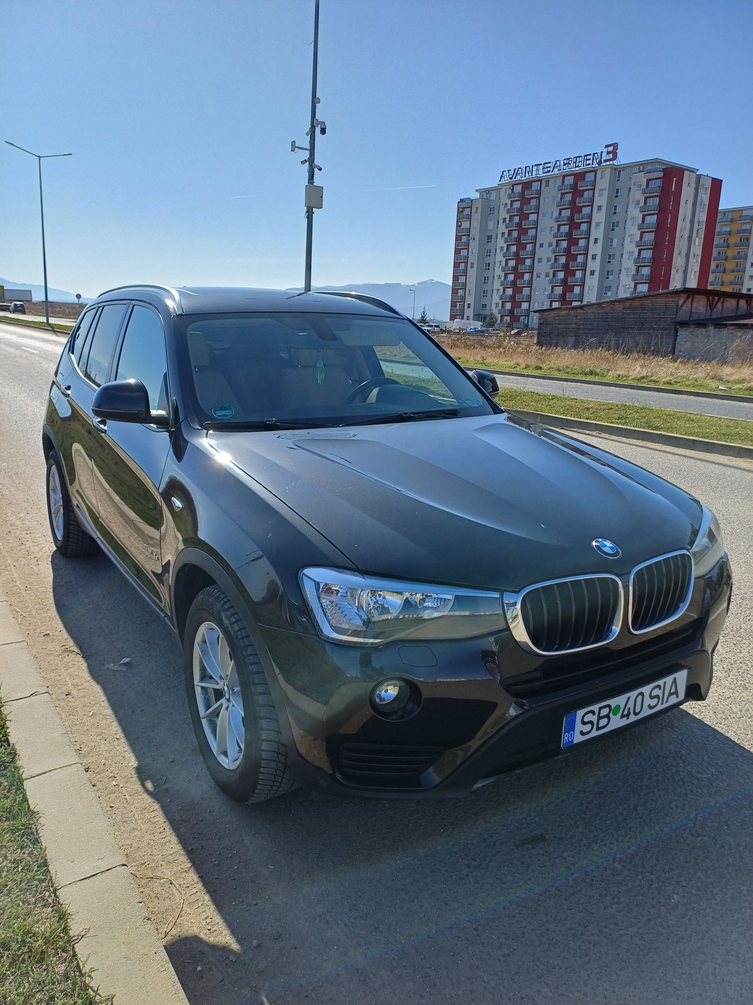 Vând BMW X3 F25 ,X-LINE