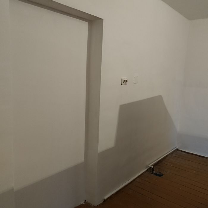 Продавам етаж от къща