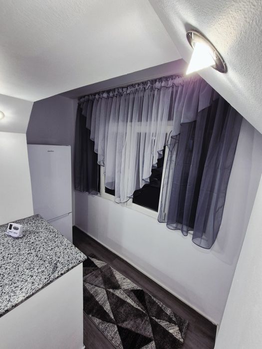 Garsoniera de inchiriat