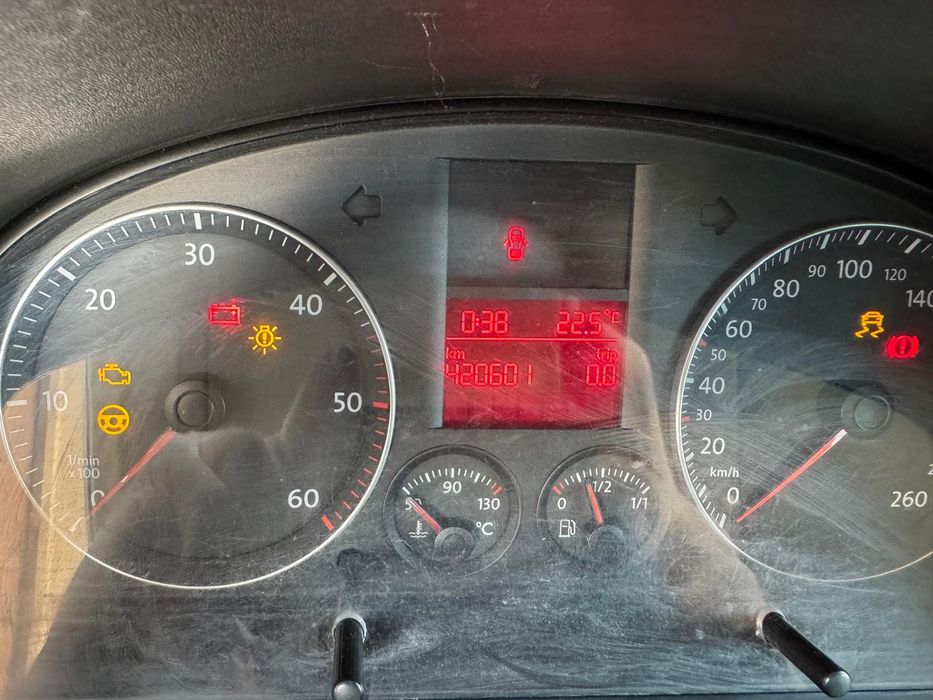 Vând Wolswagen Caddy