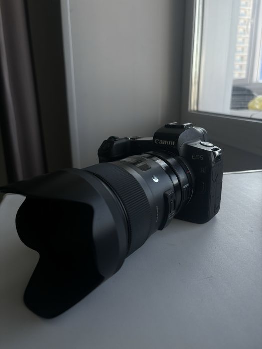 продаю комплект  canon r , sigma 35 1.4 , 50 1.4mm , 85 1.8mm