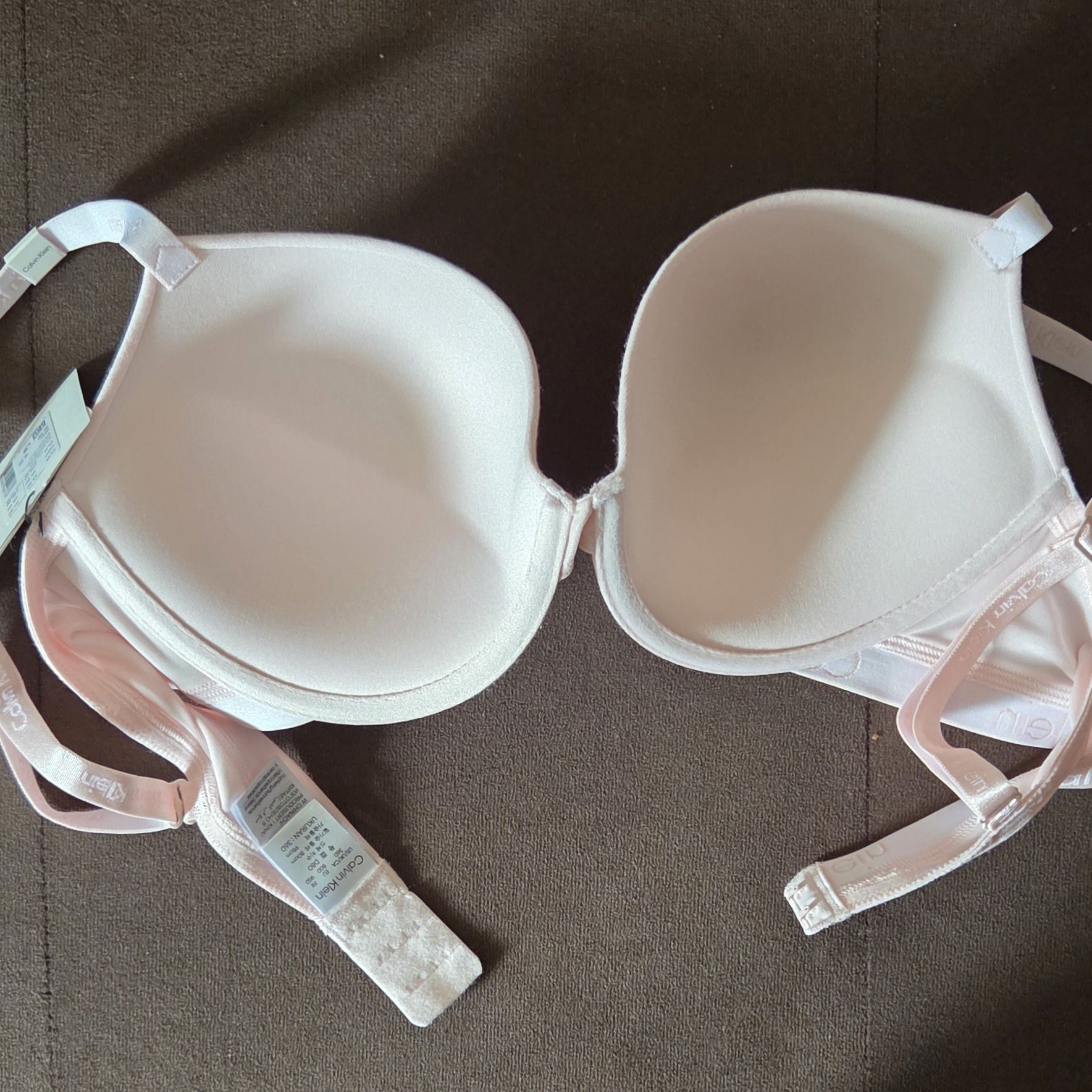 Calvin klein сутиен 80D нов