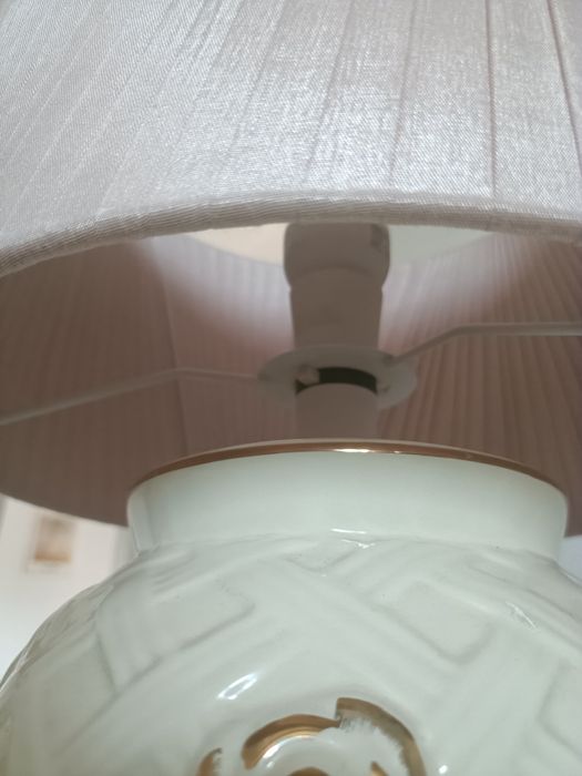 Veioza masivă frumoasă