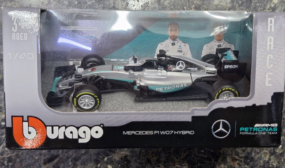 Продам моделек Ф1 команды Mercedes AMG Petronas
