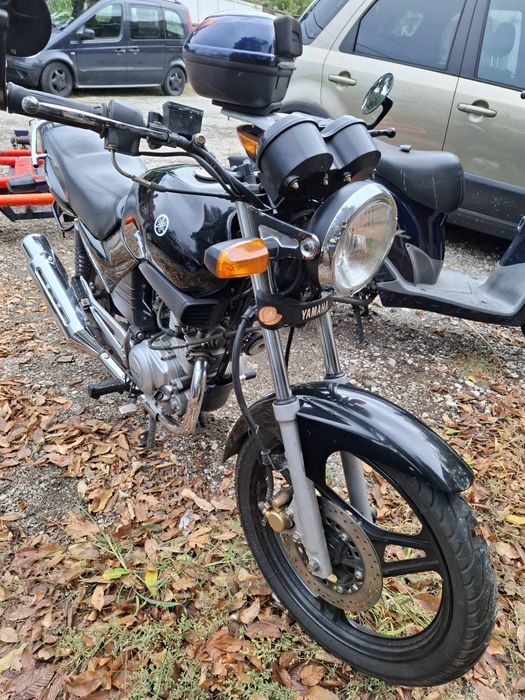 Yamaha YBR 125.  20000km