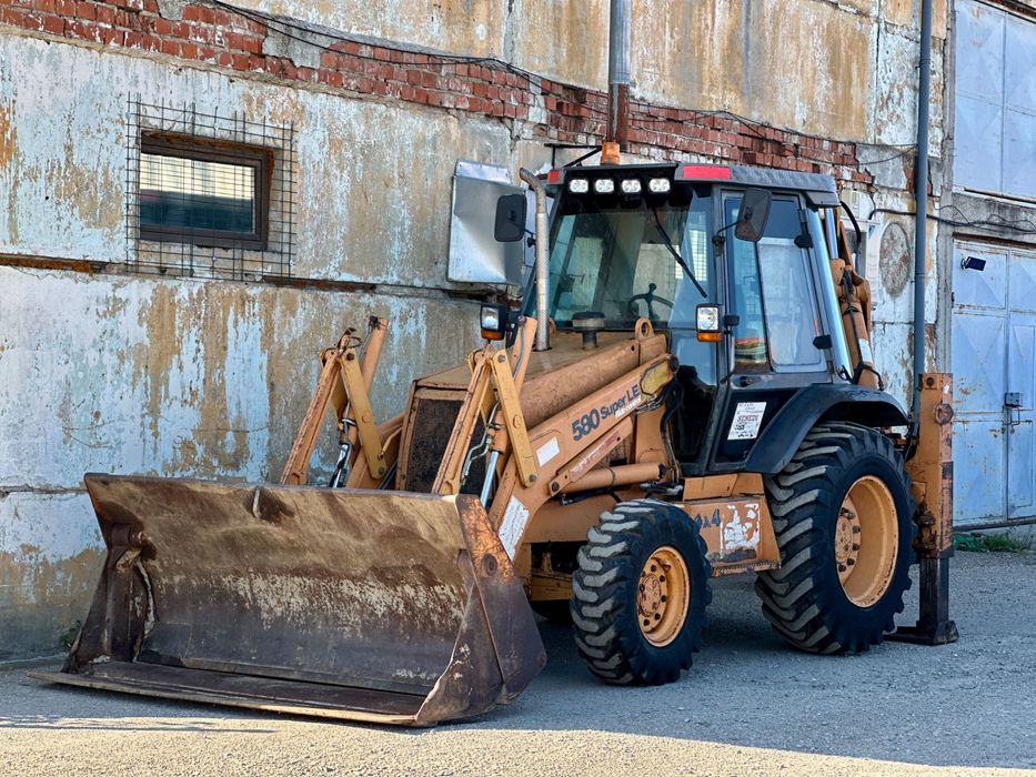 Buldoexcavator Case 580