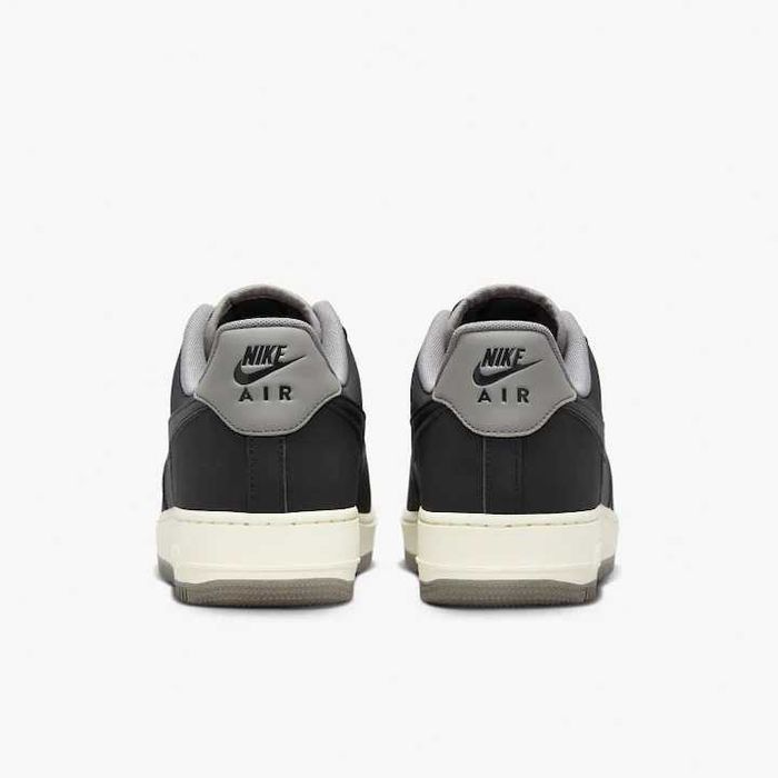 Pantofi sport Nike pentru Barbati, air force 1 '07 lv8, 44 EU, Negru