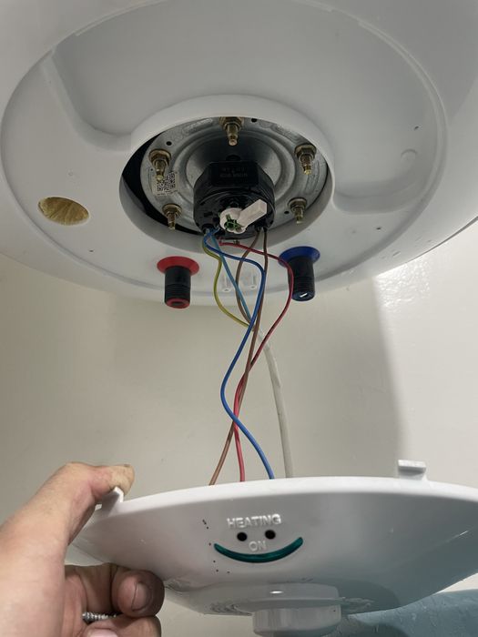 Santexnika ishlarini qilamiz