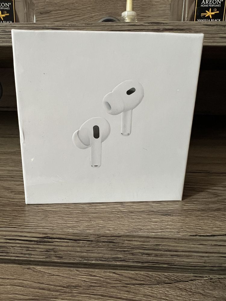 De vănzare AirPods Pro 2 seria 2023