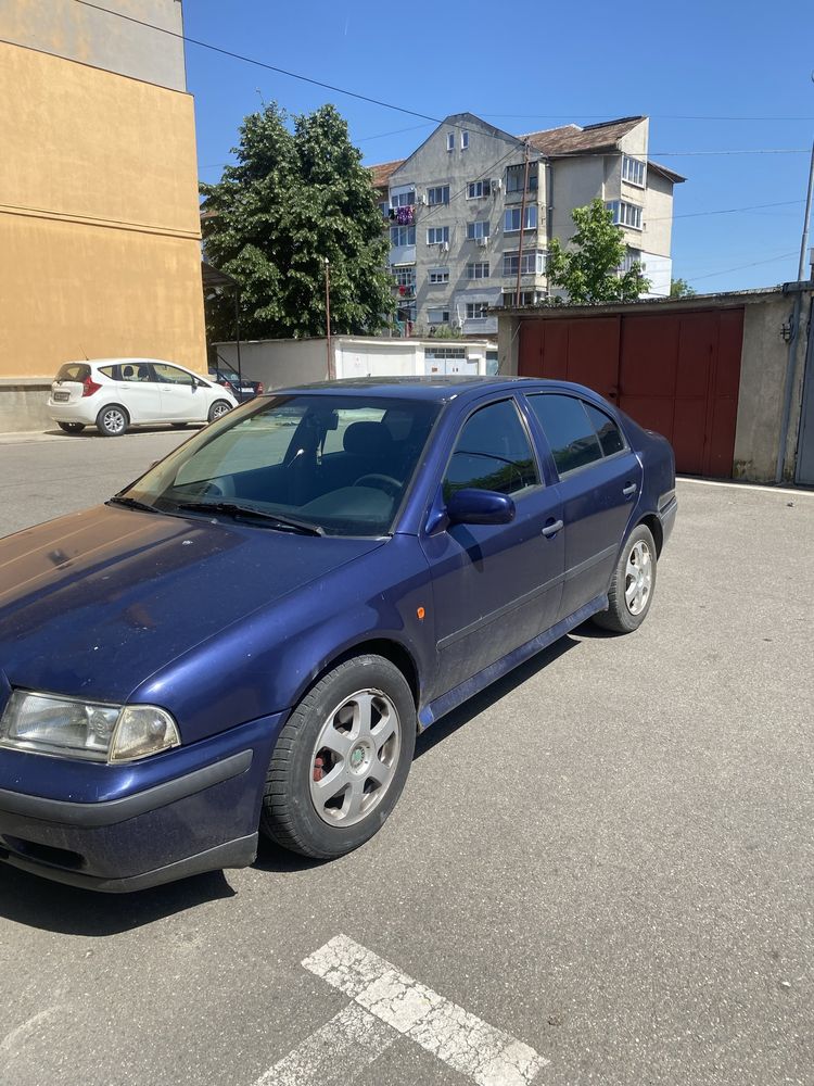 skoda octavia se vinde urgent !