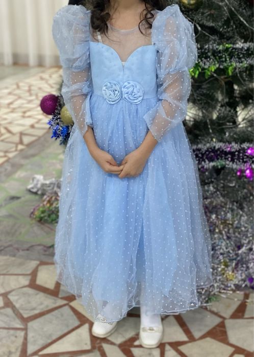 Продам бальное платье рост 130-140