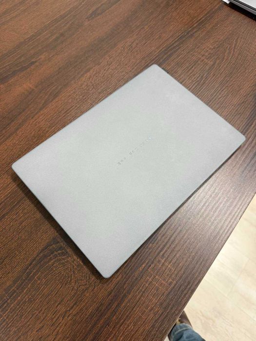 ASUS UX3407ra - Ultralight Laptop