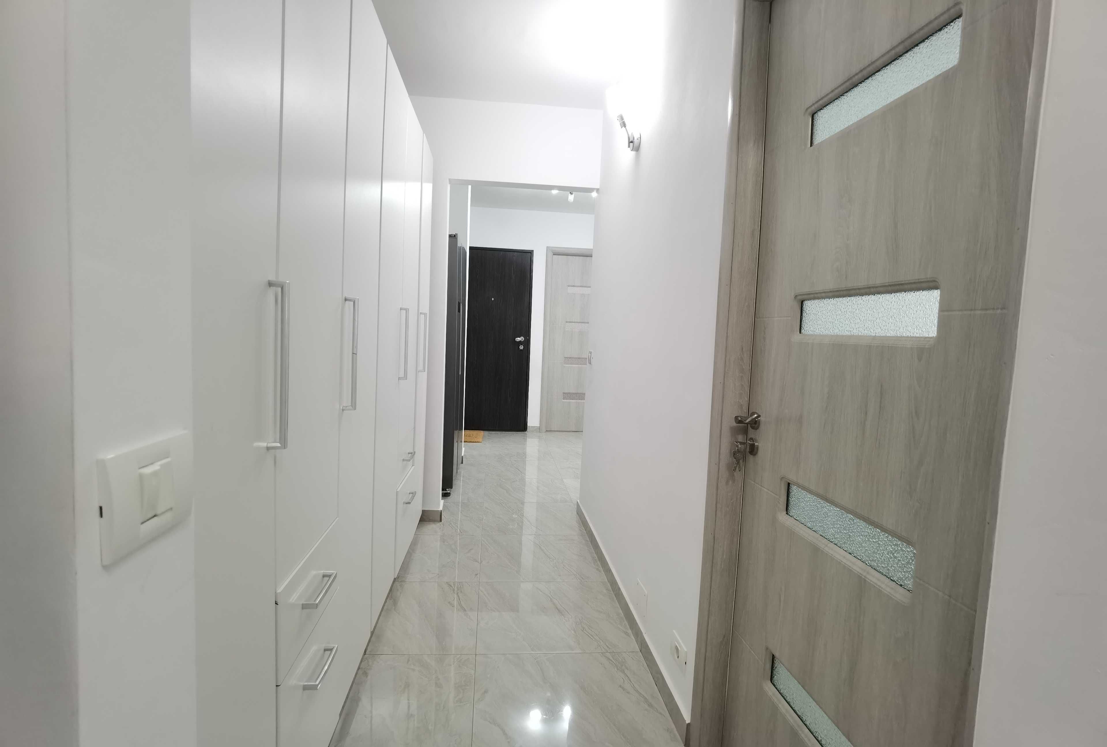 Vând apartament PB 3 camere zona Decebal