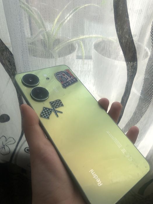 продам Redmi 13C