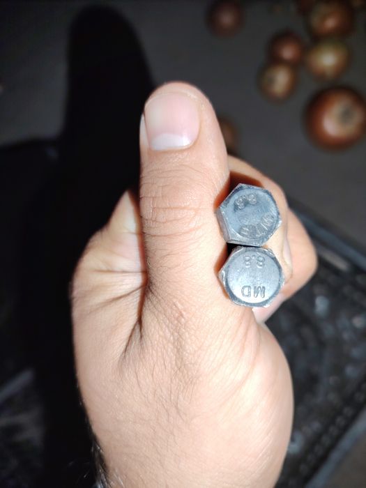 Bolt gayka har xil razmer