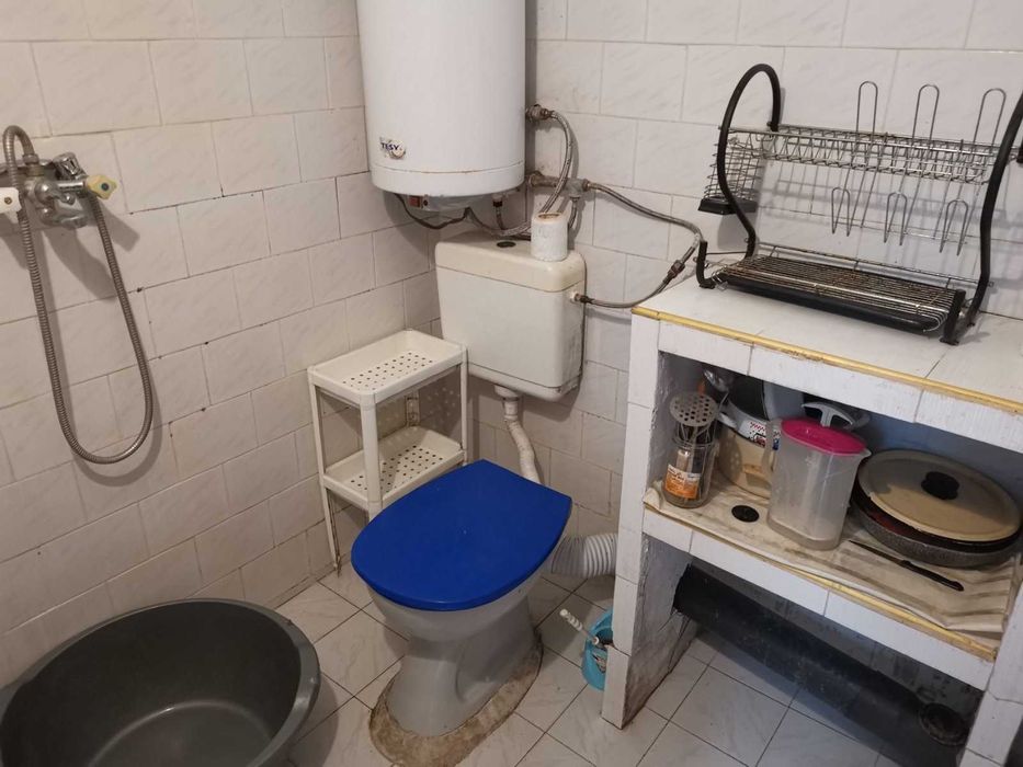 Дава се под наем Двустаен апартамент в Бургас, Възраждане - 60 кв.м за 102 € - Снимка #6