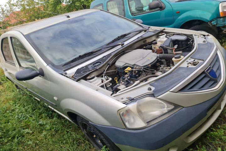 Bara spate Dacia Logan prima generatie