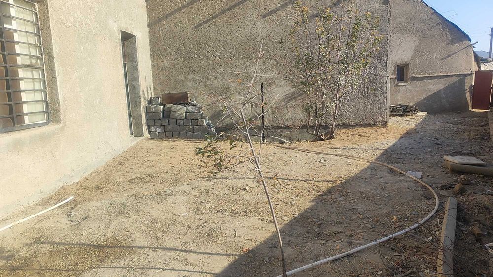 Янги курилган бино тез сотилади самарканд фотима косимовада  137кв