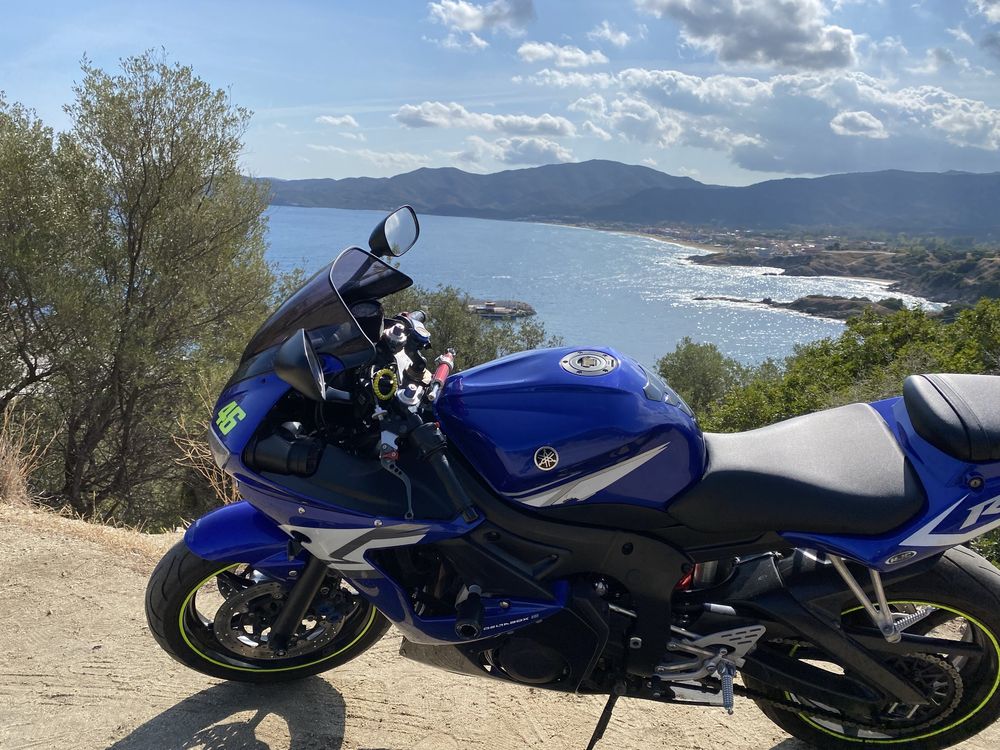 YAMAHA R6 2004г Топ