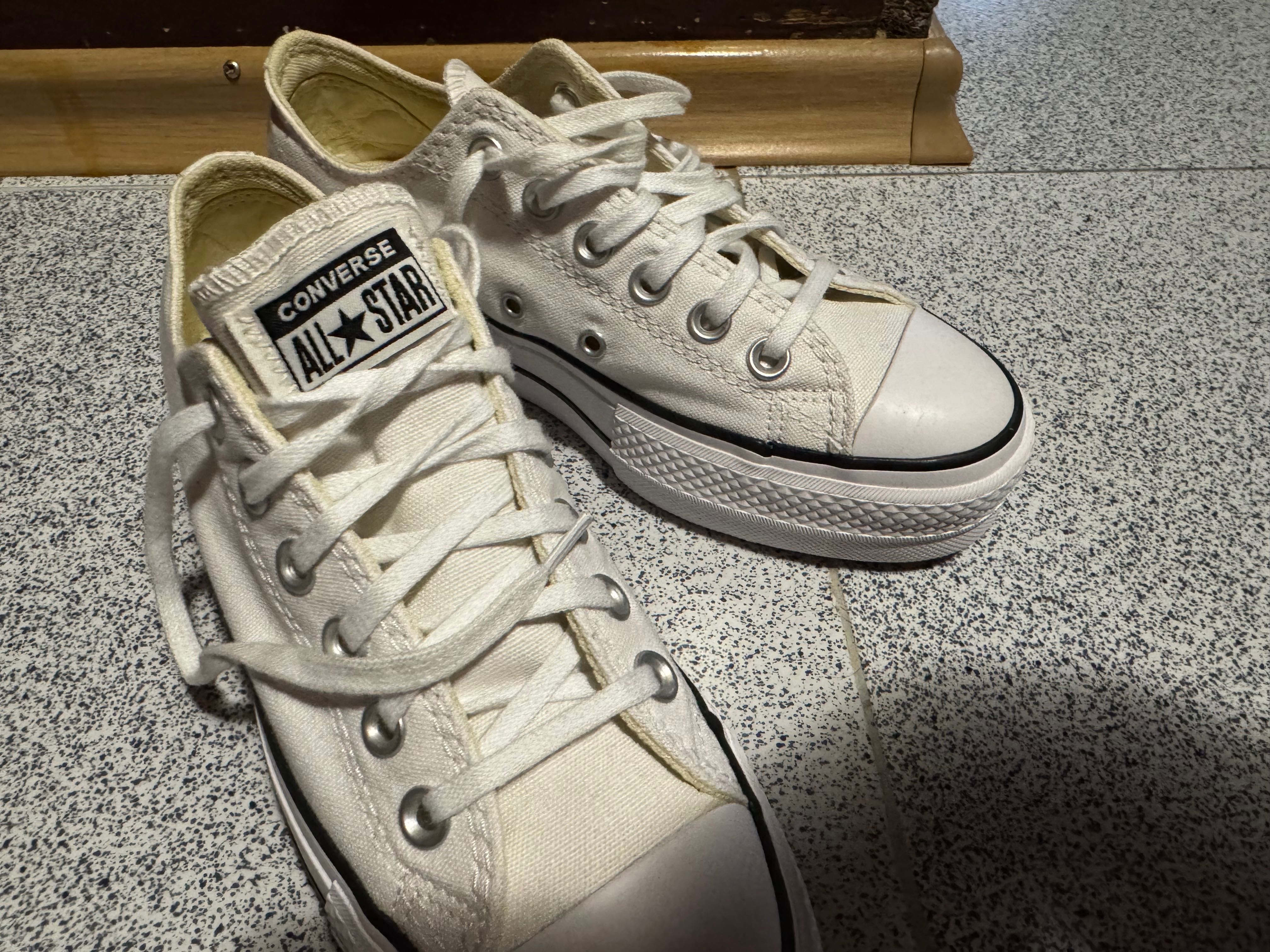 Нови кецове CONVERSE