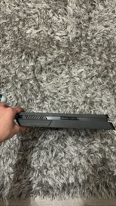 Vand playstaion 4 512gb