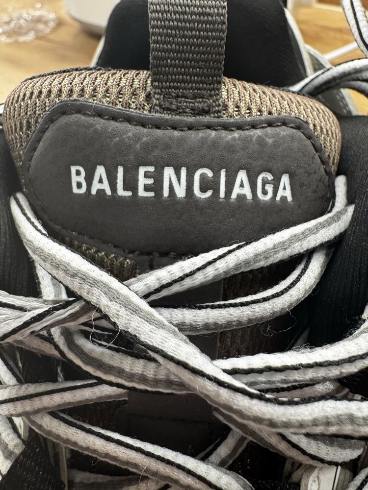Balenciaga track сиви 42 номер