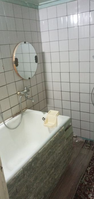 Yashnobod tumani 2 xona uy ijaraga beriladi 300 dollarga oilaga toza