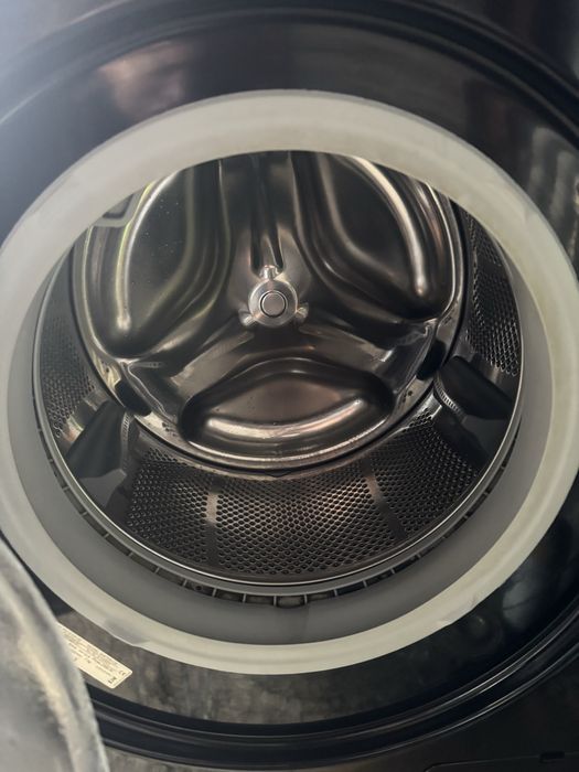 Пералня Gorenje 7kg черна